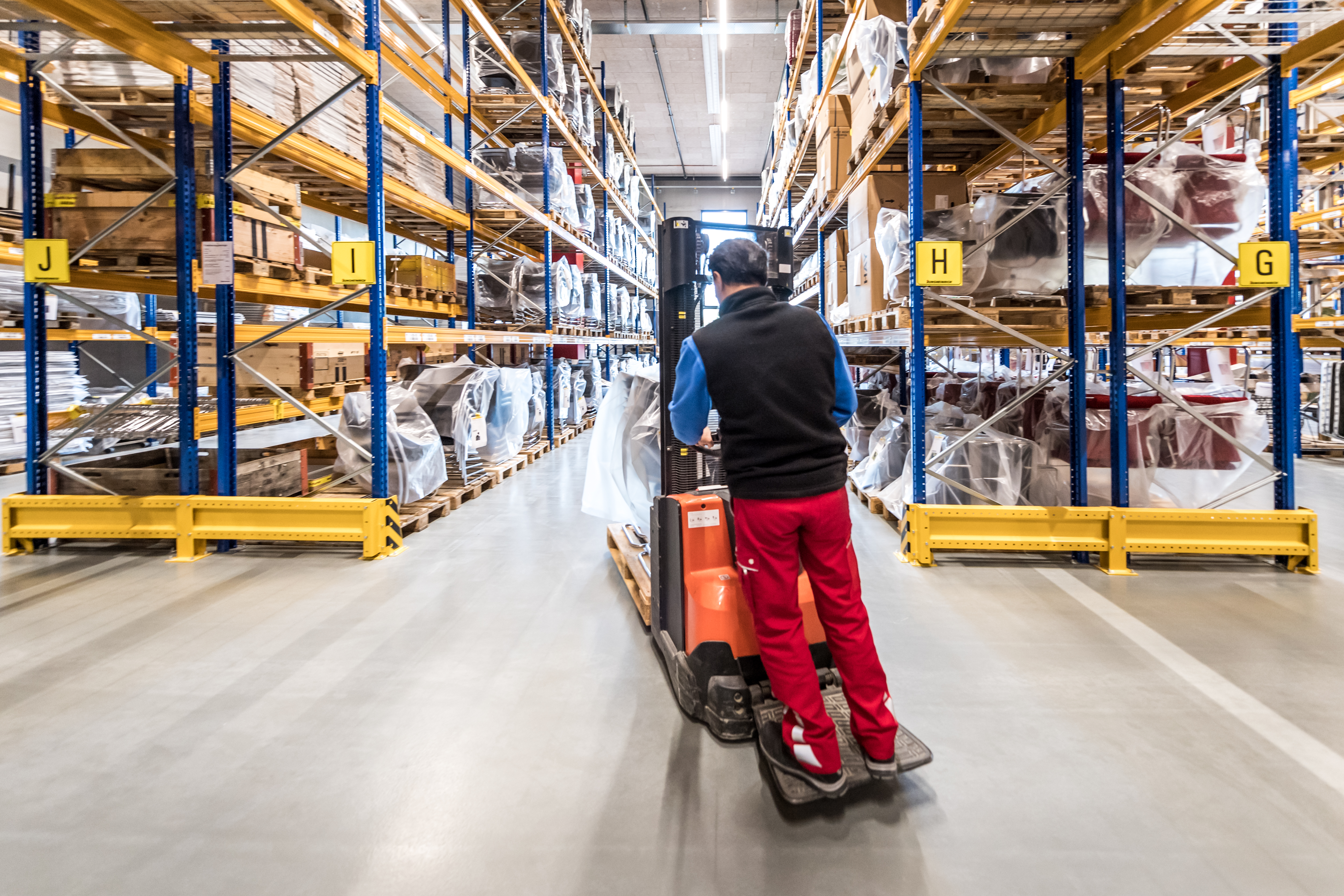 Welti-Furrer Palettenlager Dielsdorf